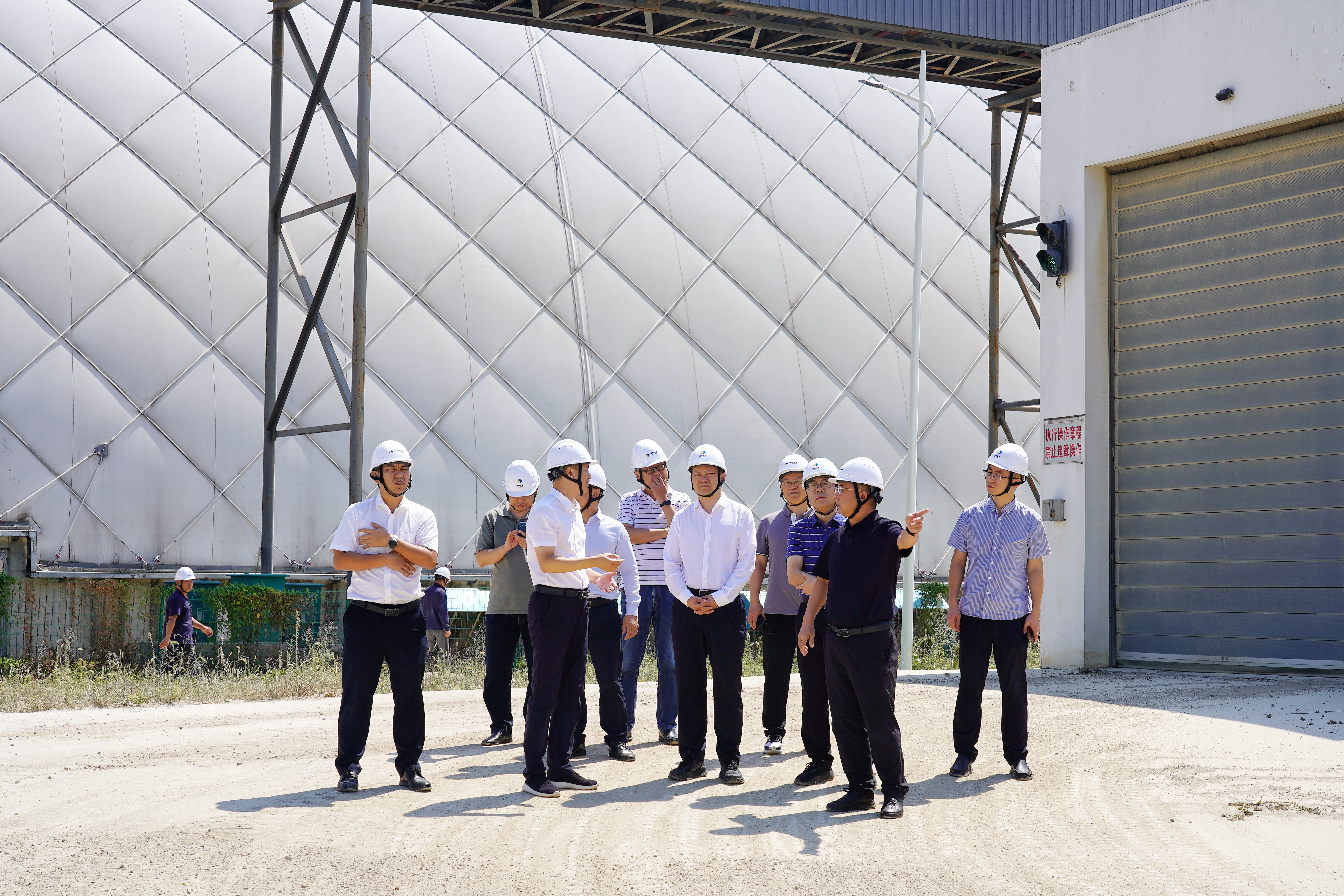 張小雁調(diào)研湖南發(fā)展重點(diǎn)項目建設(shè)和安全生產(chǎn)工作